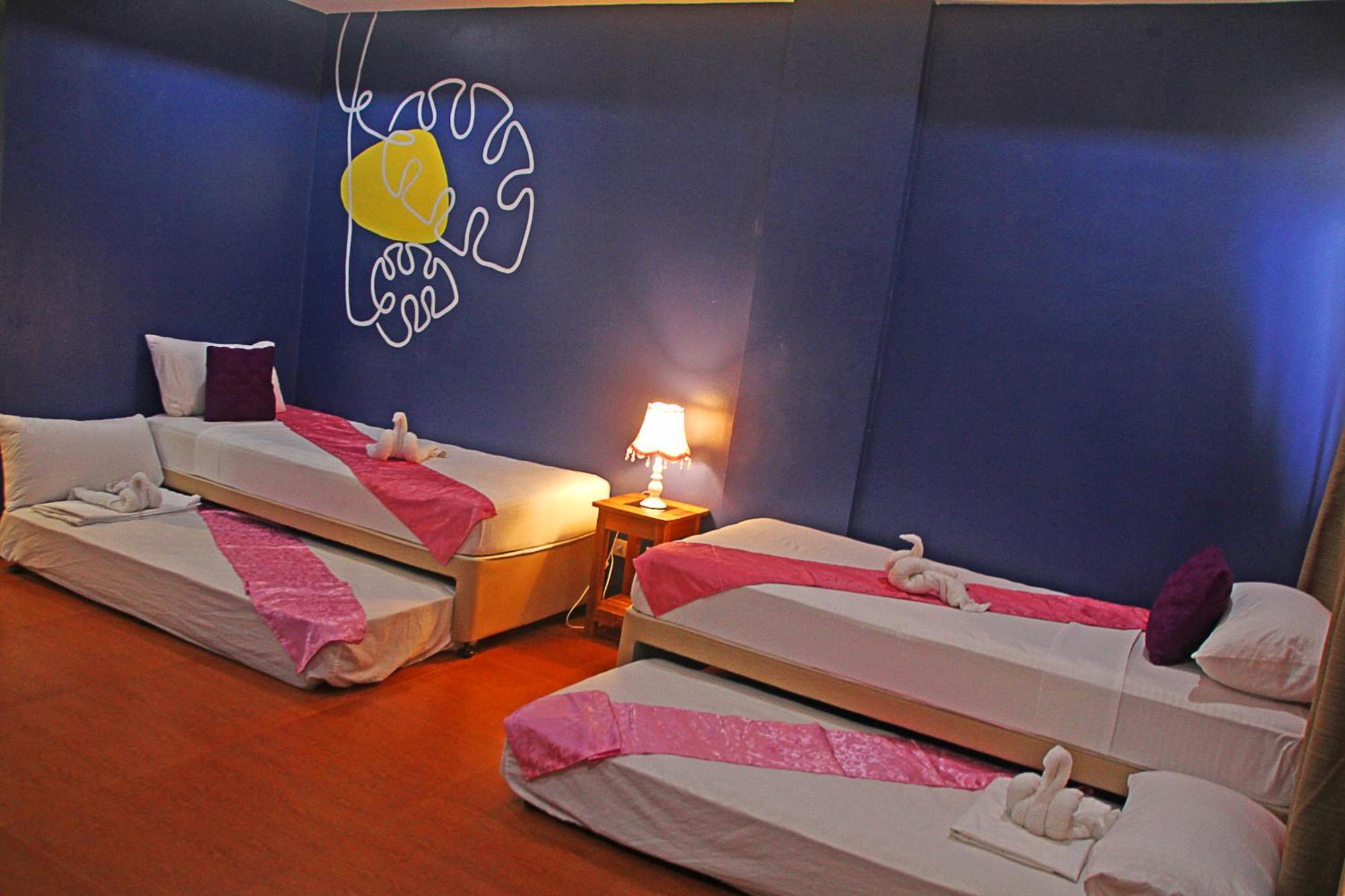 Hotel Palacio Puerto Princesa Bagian luar foto